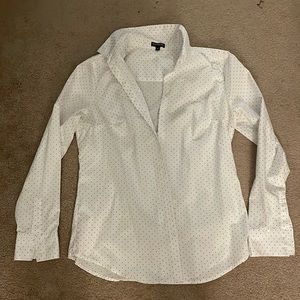 Express button down - white with black polka dots